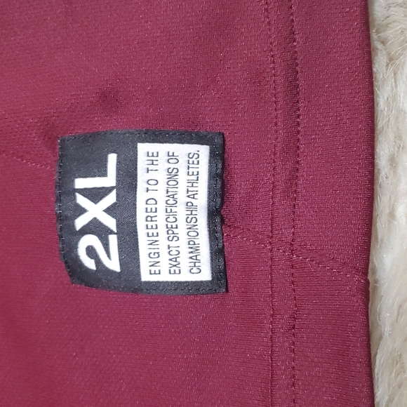 Womens like new burgundy Nike baseball T-shirt - Picture 2 of 6